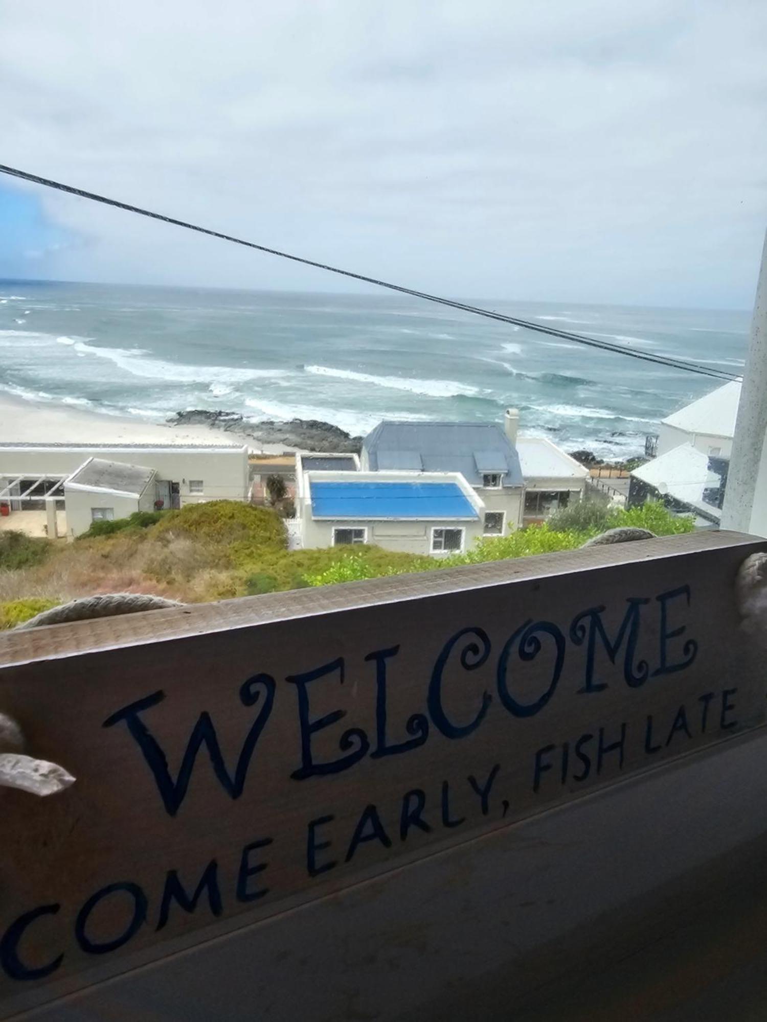 Swept Away Guesthouse - No-Loadshedding Yzerfontein Eksteriør billede